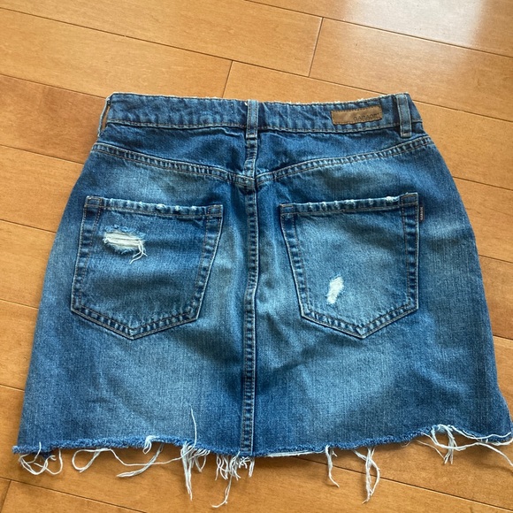 Denim mini skirt - Picture 2 of 3